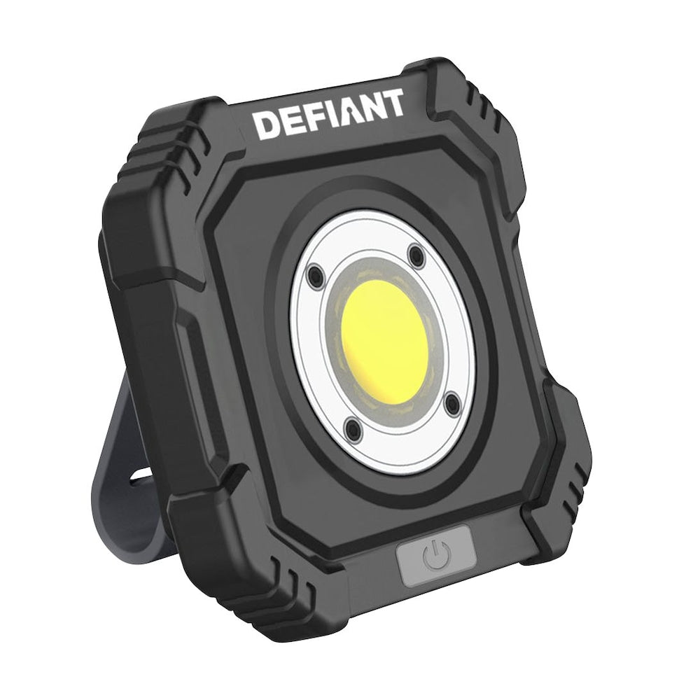 Lampe utilitaire compacte de 600 lumens avec aimant