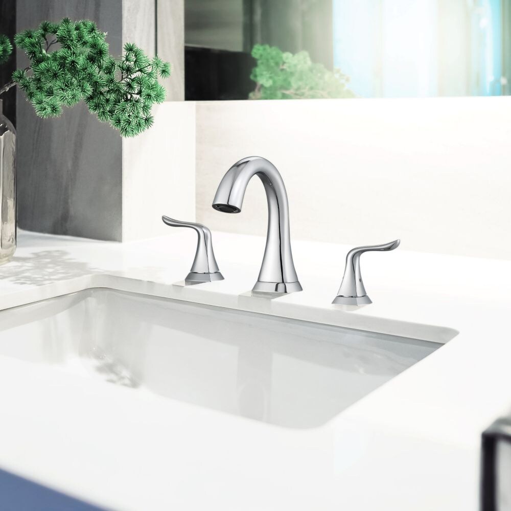 Scarlett Widespread Bathroom Faucet in Chrome