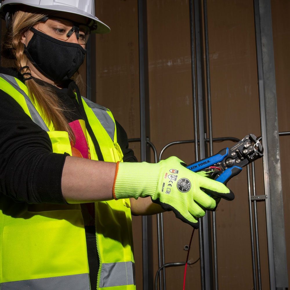 Pince à dénuder et coupe-fil, auto-ajustable