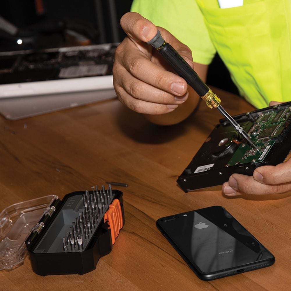 Jeu de tournevis de précision tout-en-1 avec étui