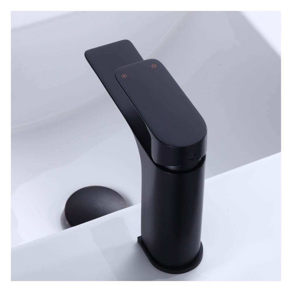 Single Handle Lavatory Faucet in Black Matte Finish