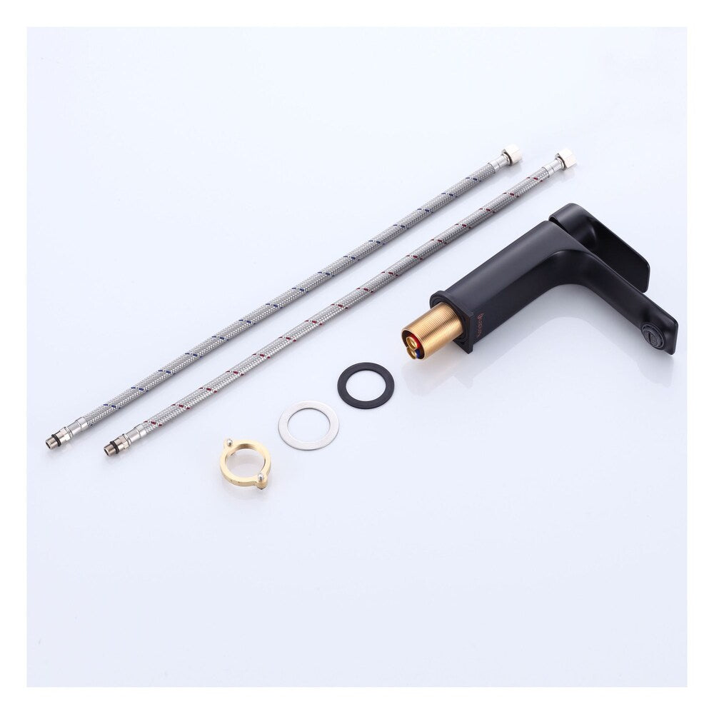 Single Handle Lavatory Faucet in Black Matte Finish