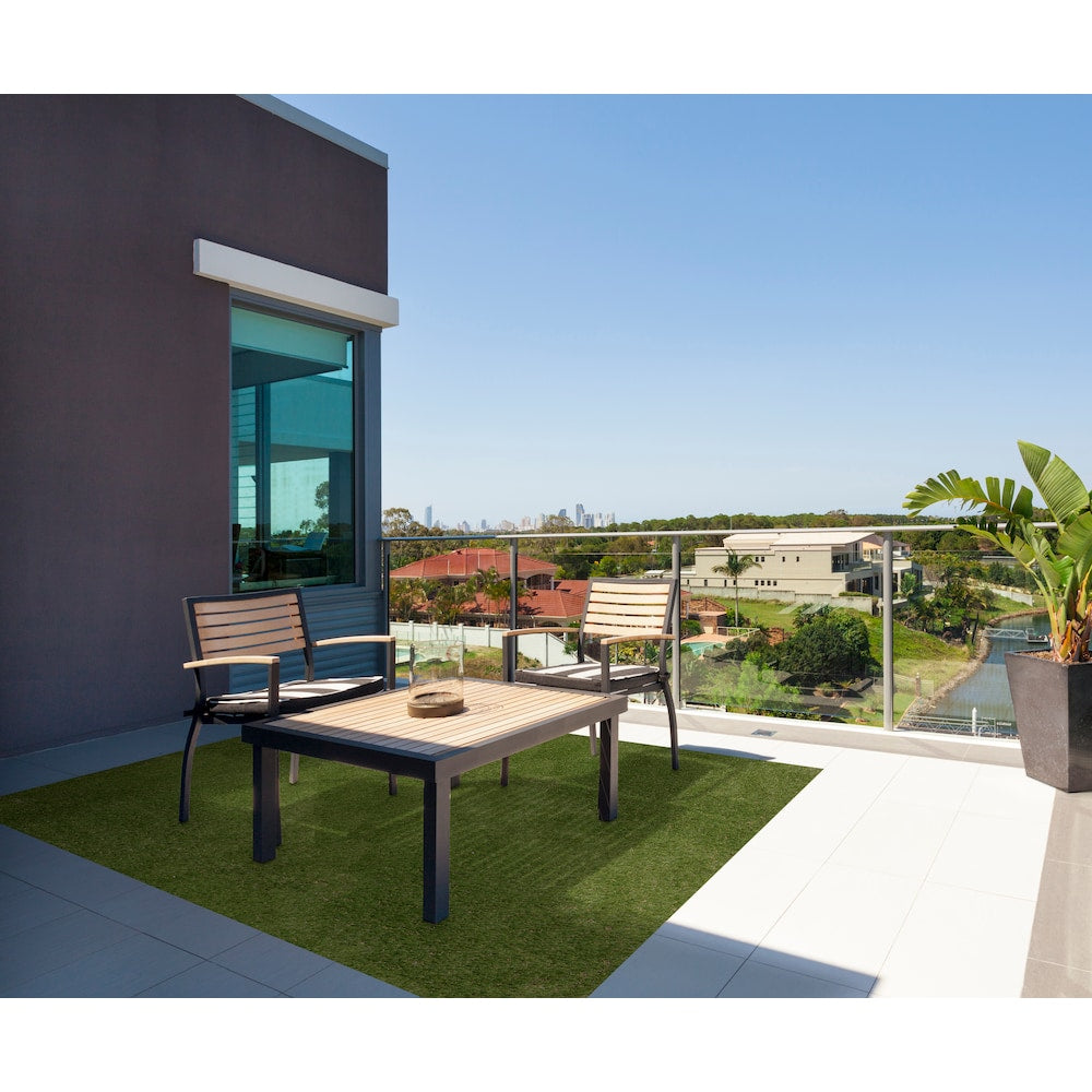 Links 6.56ft x 13.12ft Artificial Eco-Grass made from recycled plastic