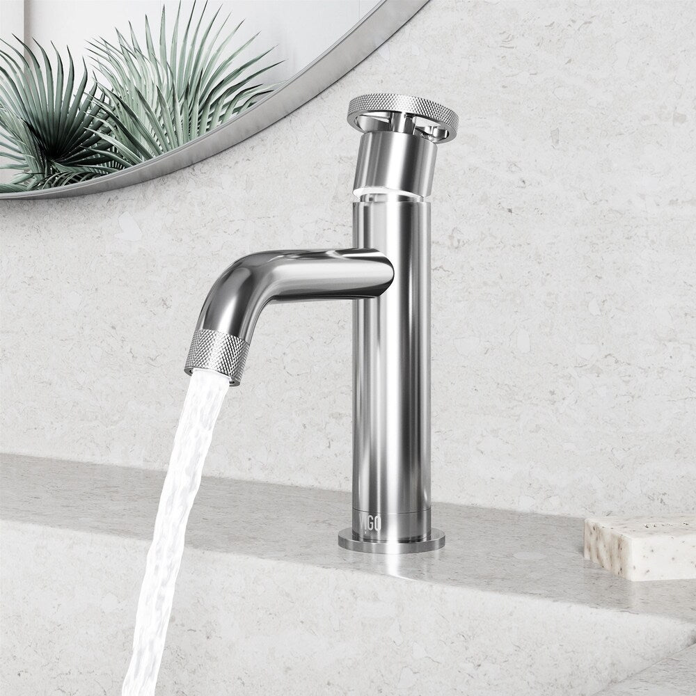 Robinet de salle de bain monotrou à poignée unique Cass Pinnacle en chrome