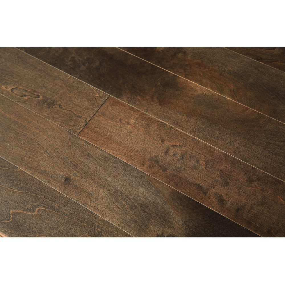 Plancher, bois franc d'ingénierie, lisse, 3/8 po x 5 po x longueurs variables, bouleau (29,53 pi2/boîte)
