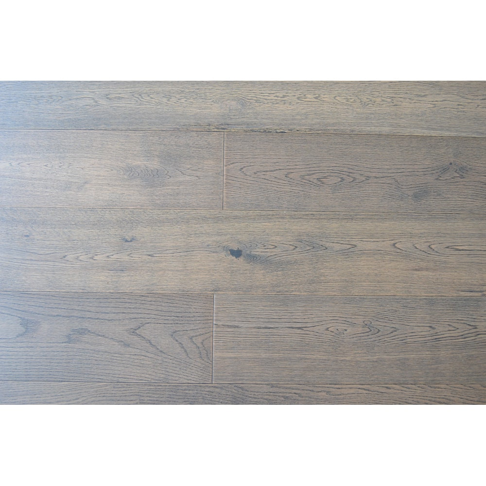Chêne Euro Chievo 5/8 po x 6 1/2 po x longueur variable Eng. Plancher de bois franc (25,79 pi²/caisse)