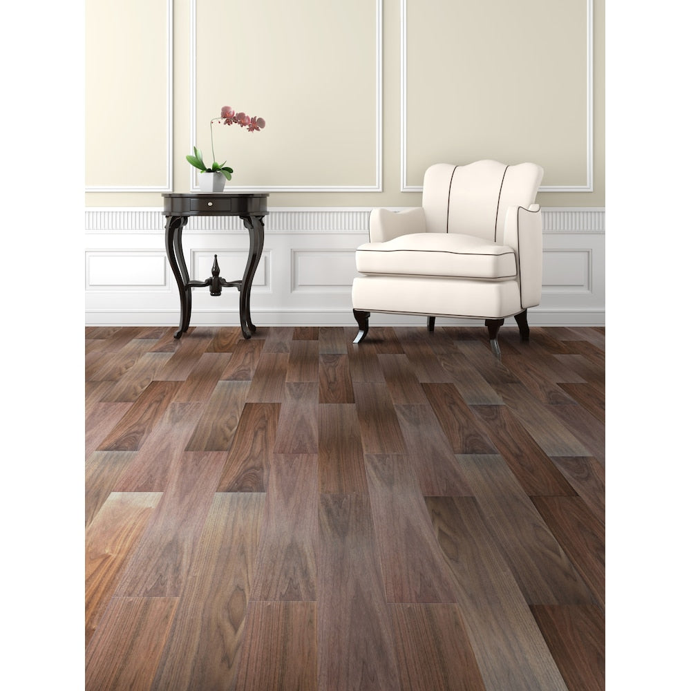 Noyer naturel 1/2 po x 6 1/2 po x longueur variable Eng. Plancher de bois franc (30,09 pi²/caisse)