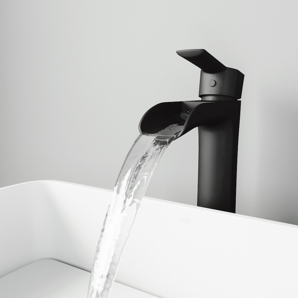 Robinet de salle de bain à cascade à poignée unique et trou unique Niko avec bonde escamotable en noir mat