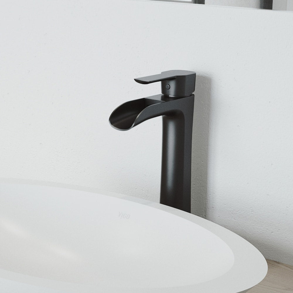Robinet de salle de bain à cascade à poignée unique et trou unique Niko avec bonde escamotable en noir mat