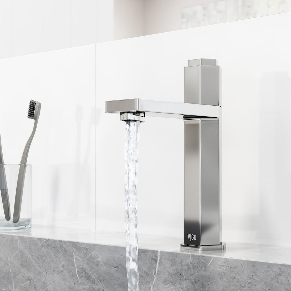 Robinet de salle de bain monotrou à poignée unique Nova en chrome