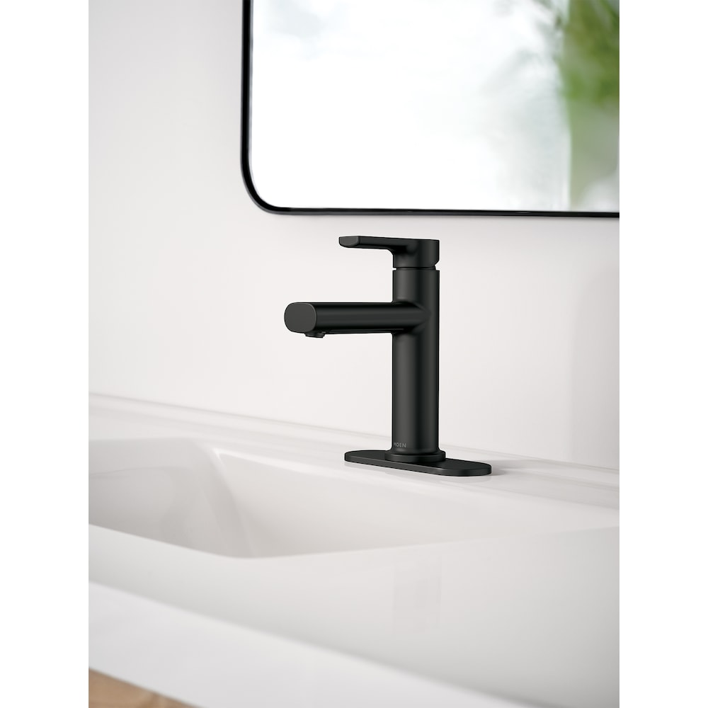 Robinet de lavabo de salle de bain à poignée unique Meena de 4 pouces avec plaque de pont en noir mat (robinet inclus)