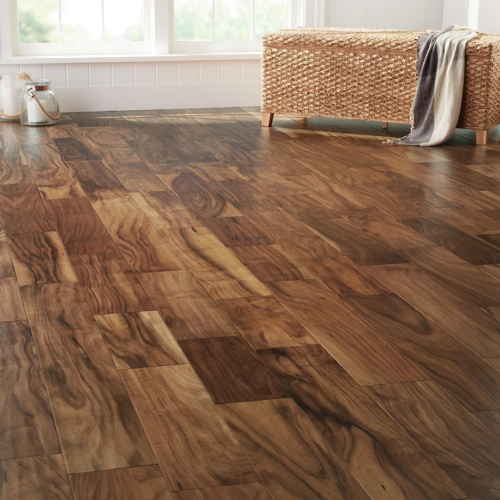 Exemple de plancher de bois franc Gordon Acacia Eng. 6,5 po x 6 po