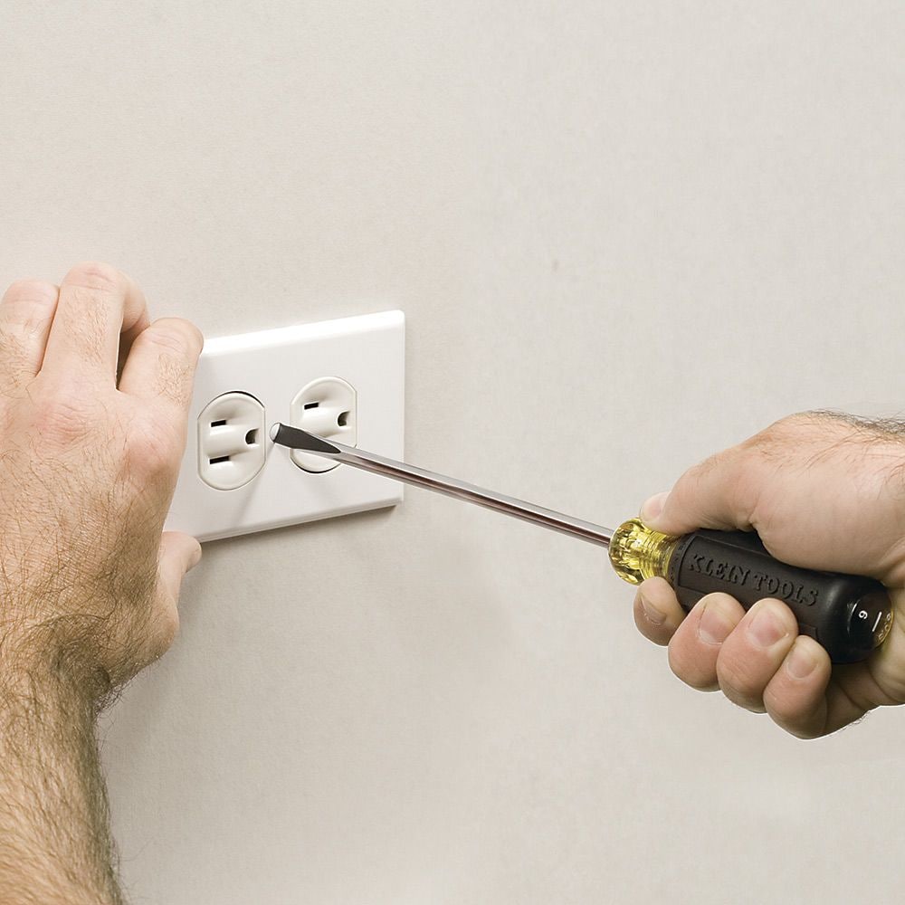 Jeu de tournevis, à fente, Phillips et carré, 5 pièces