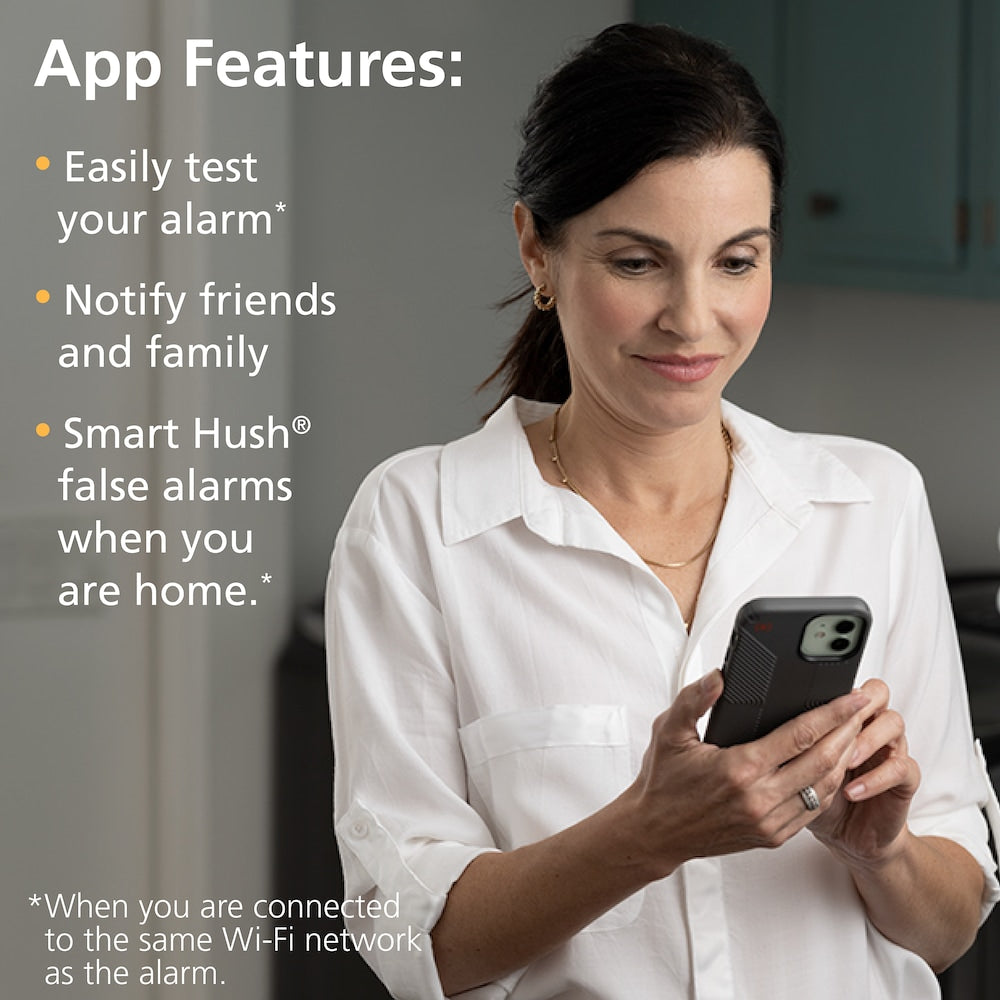 Hardwired Interconnected Combination Smoke and CO Alarm with Voice Alert