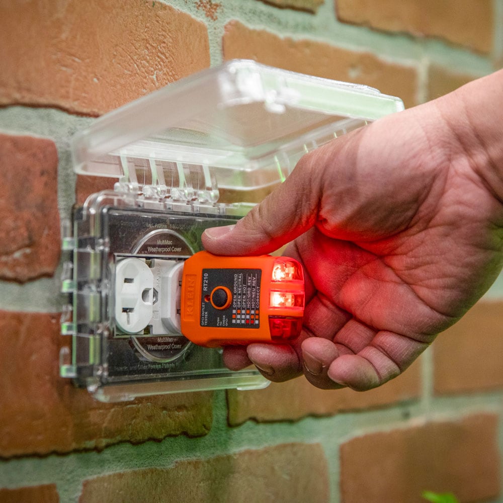Non-Contact Voltage and GFCI Receptacle Premium Test Kit