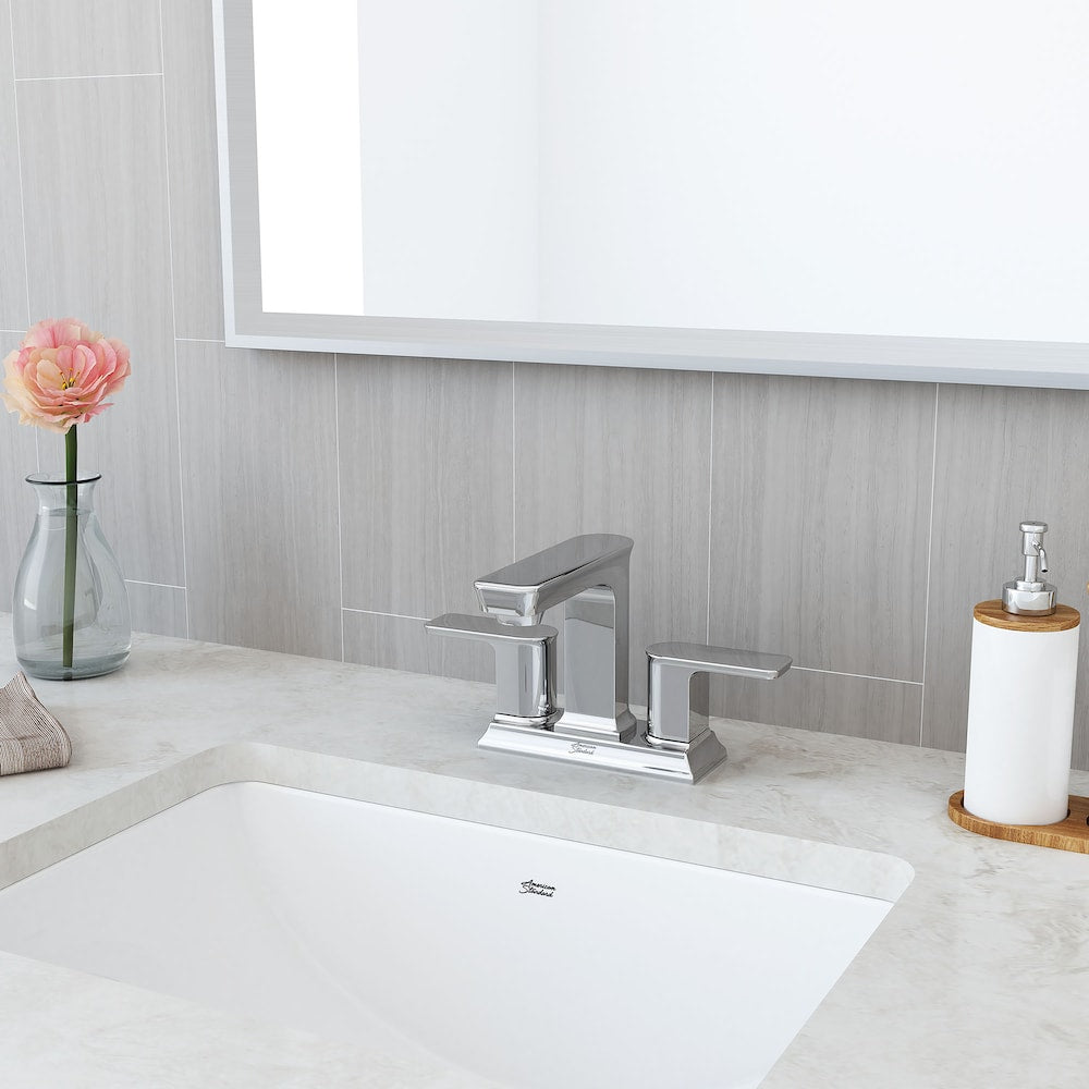 Robinet de salle de bain Forsey Centerset (4 pouces) à 2 poignées et à arc moyen en chrome poli (robinet et drain inclus)