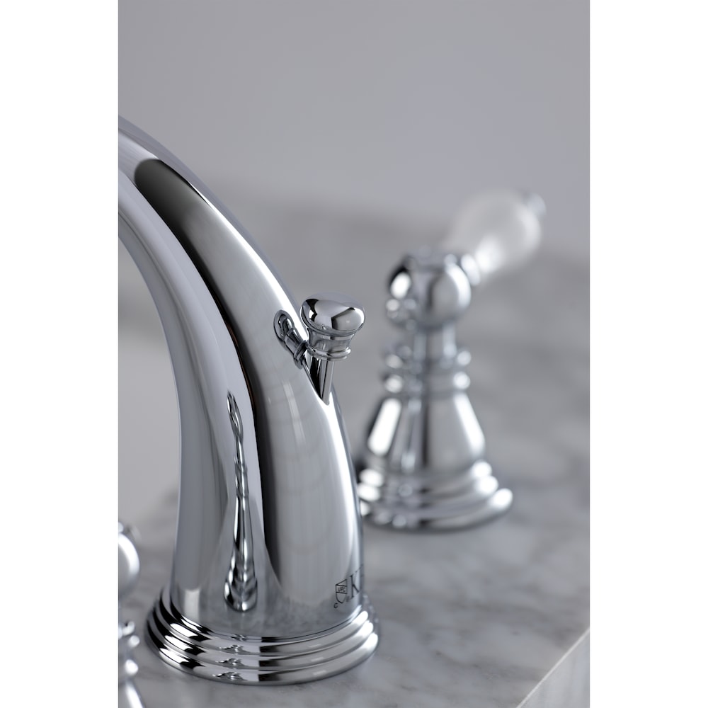 Robinet de salle de bain à 2 poignées Patriot de 8 pouces en chrome poli