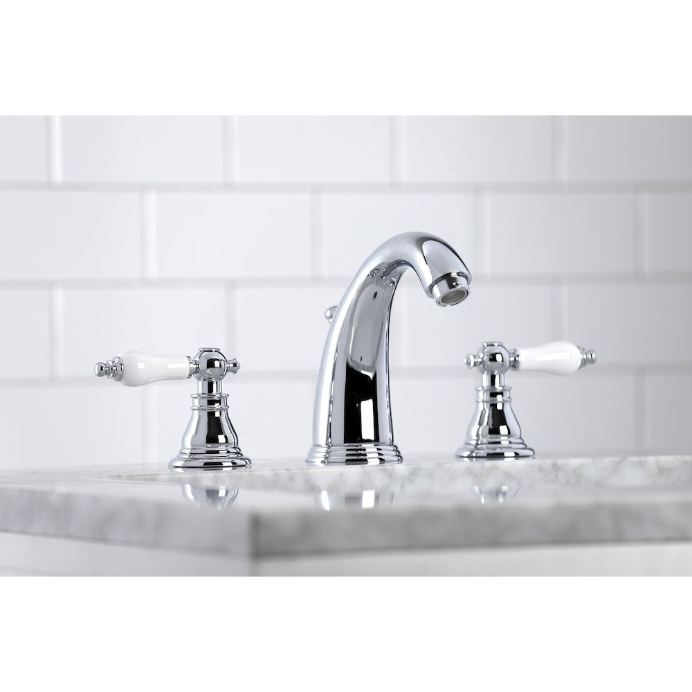 Robinet de salle de bain à 2 poignées Patriot de 8 pouces en chrome poli