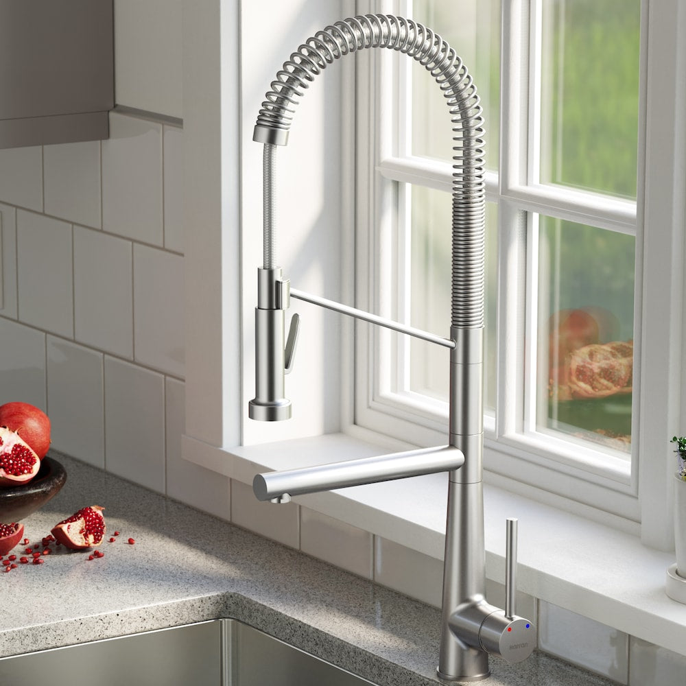 Tumba Single-Handle Pull-Down Sprayer Kitchen Faucet in Stainless Steel