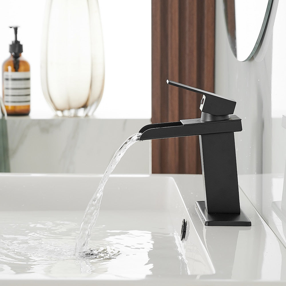 Robinet de salle de bain monotrou à poignée unique et à arc bas 6009 avec ensemble de vidange en noir mat