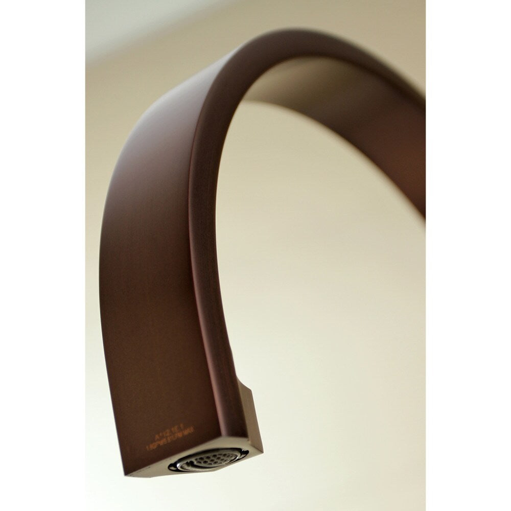 Robinet de cuisine standard moderne à poignée unique avec pulvérisateur latéral en bronze huilé