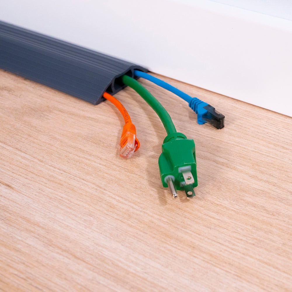 Protecteur de cordon Cable Man 3 pouces x 5 pieds, gris