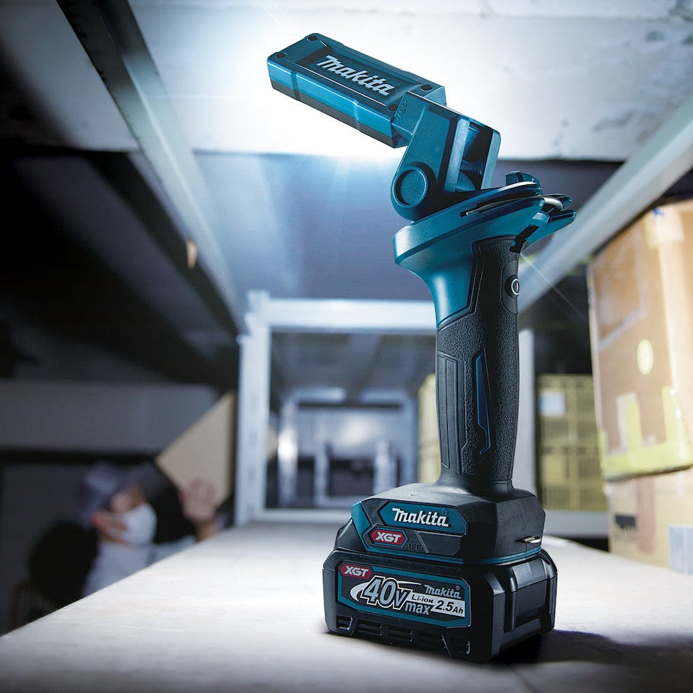 40Vmax XGT Cordless 500 lm High-luminance LED Flashlight with Lampshade (Tool Only)