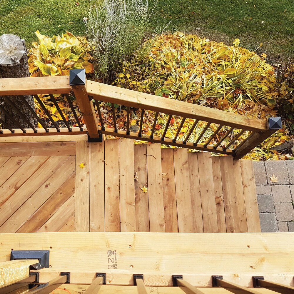 Capuchon de poteau décoratif en aluminium noir de 4 po x 4 po, paquet principal de 24 unités