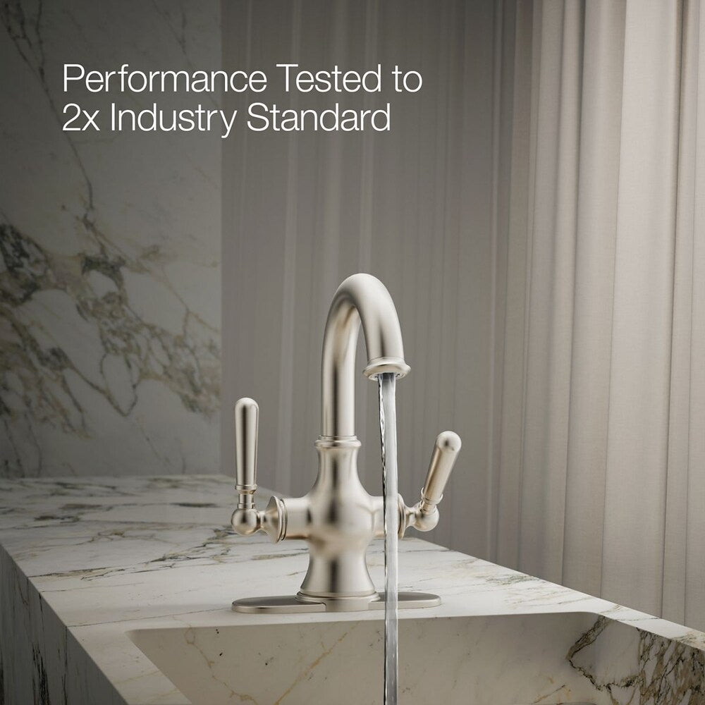 Robinet de lavabo de salle de bain monobloc Capilano en nickel brossé