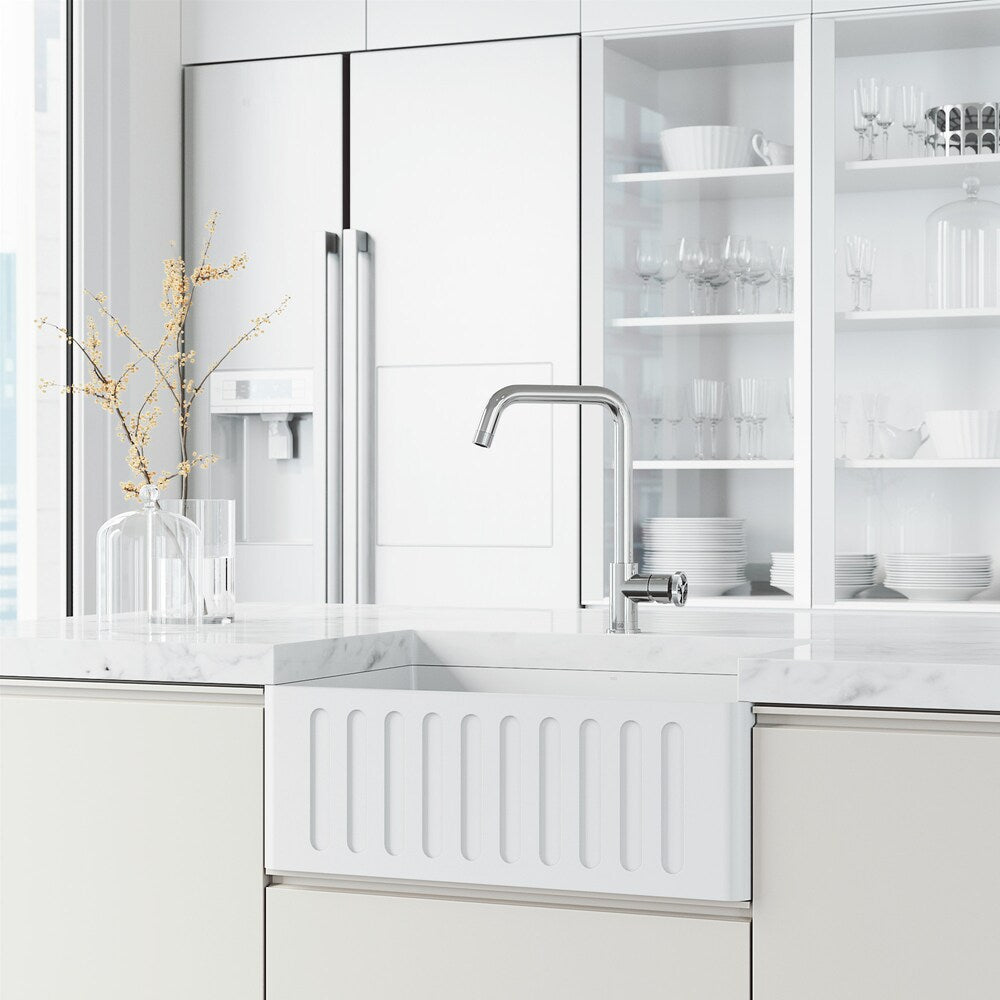 Robinet de cuisine industriel à poignée unique Cass en chrome