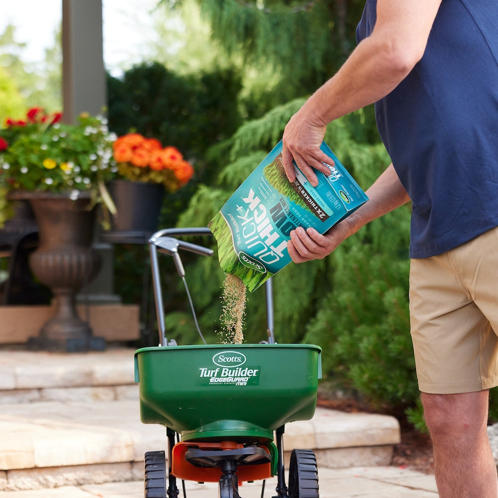 Mélange de semences de gazon Turf Builder Quick + Thick nécessitant peu d'entretien