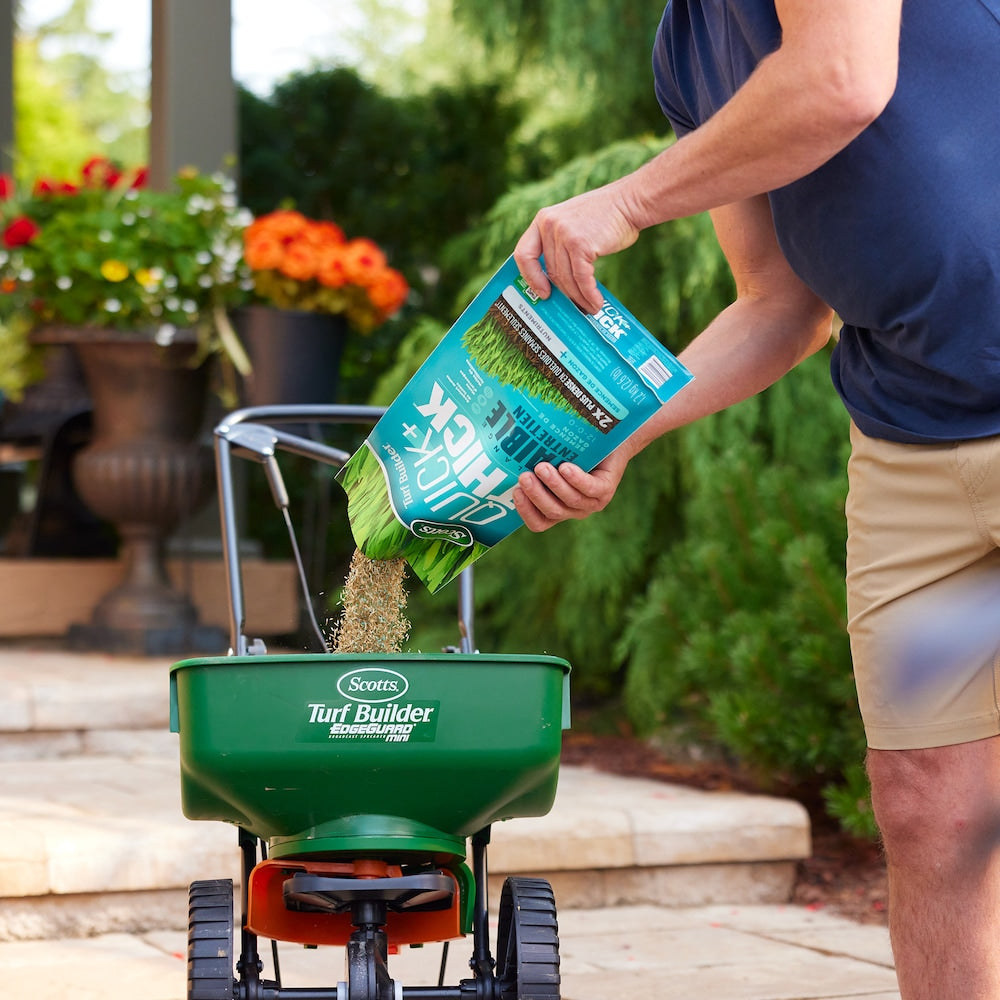 Mélange de semences de gazon Turf Builder Quick + Thick nécessitant peu d'entretien