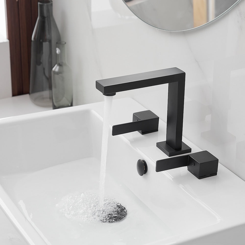 Robinet de salle de bain à double poignée à arc élevé de 8 pouces à économie d'eau avec kit de vidange en noir mat