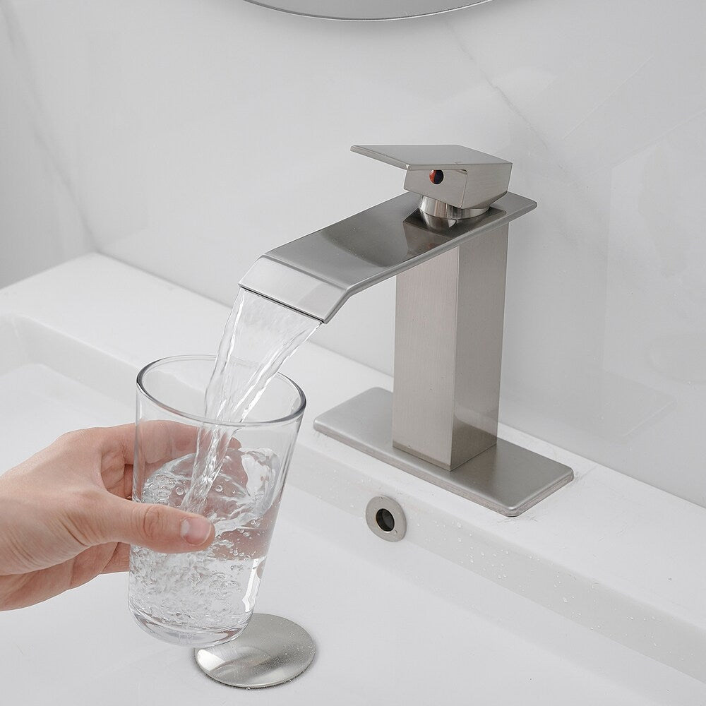 Robinet de salle de bain monotrou à poignée unique avec ensemble de vidage escamotable en nickel brossé