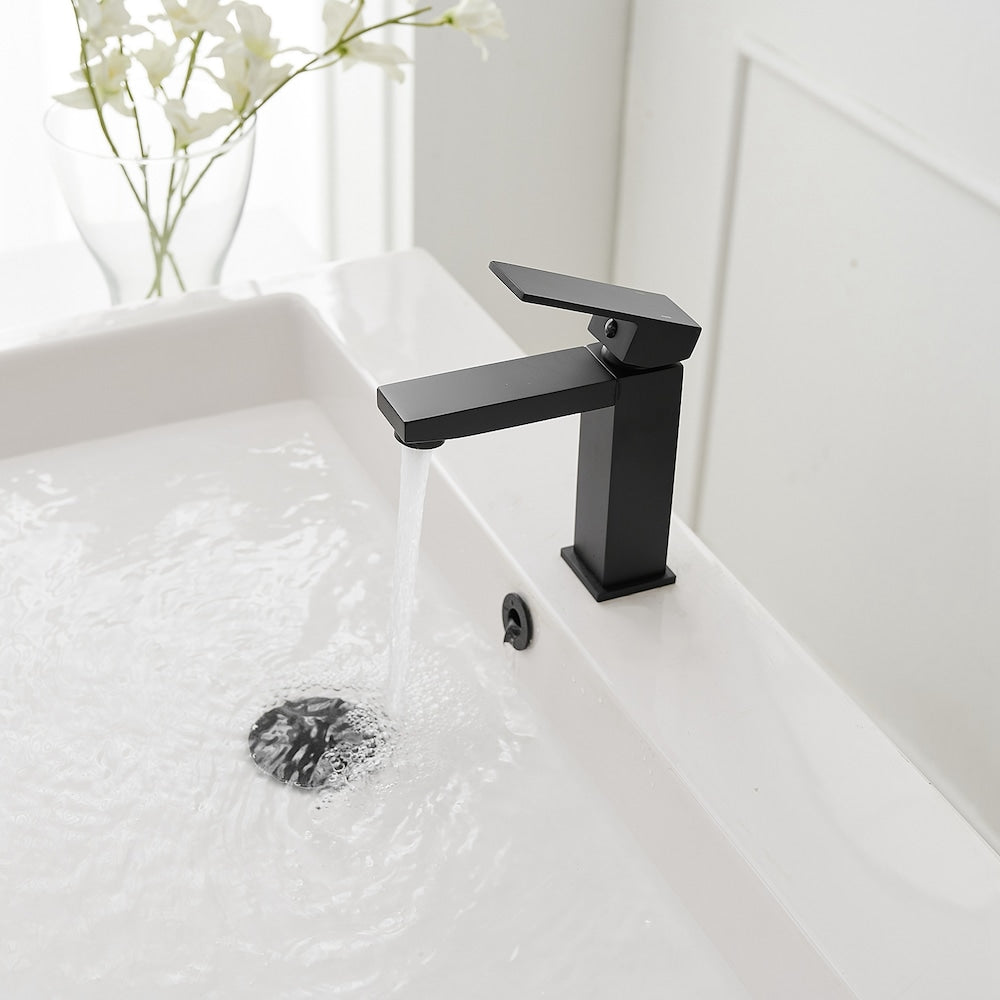 Robinet de salle de bain monotrou à poignée unique en noir mat