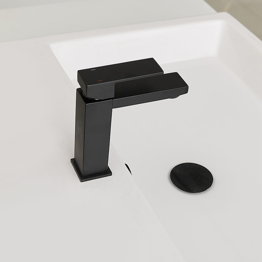 Robinet de salle de bain monotrou à poignée unique en noir mat