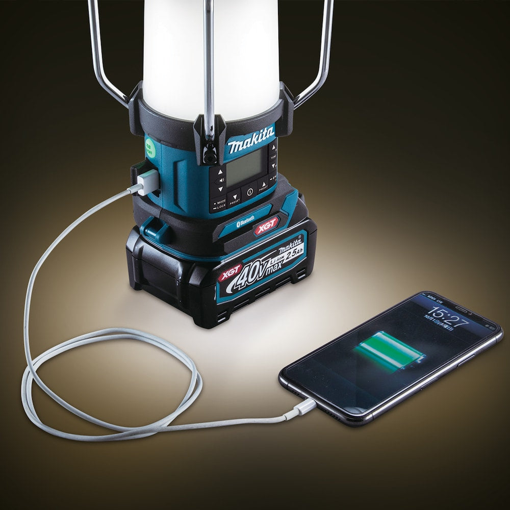 40Vmax XGT Cordless Lantern Radio with Built-in Flashlight and Bluetooth (Tool Only)