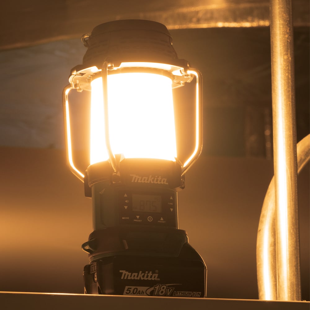 18V LXT Lithium-Ion Cordless Lantern Radio with XPT and 360-Degrees Light (Tool Only)