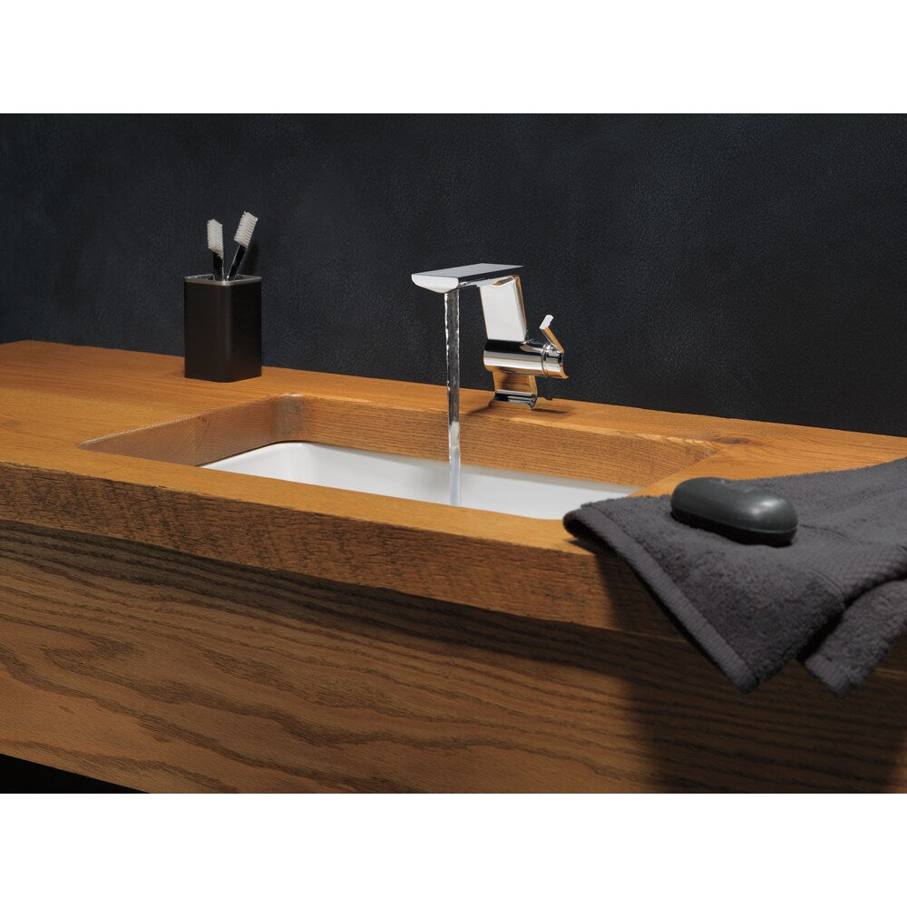 Robinet de lavabo de salle de bain pivotant à poignée unique et à levier unique à débit standard en métal avec poussoir escamotable en chrome
