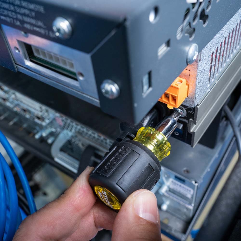 Jeu de tournevis multi-embouts / tourne-écrous, standard et court, 2 pièces