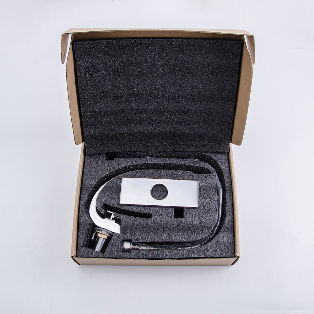 Robinet de lavabo de salle de bain à trou unique en nickel brossé WBF9 avec poignée unique