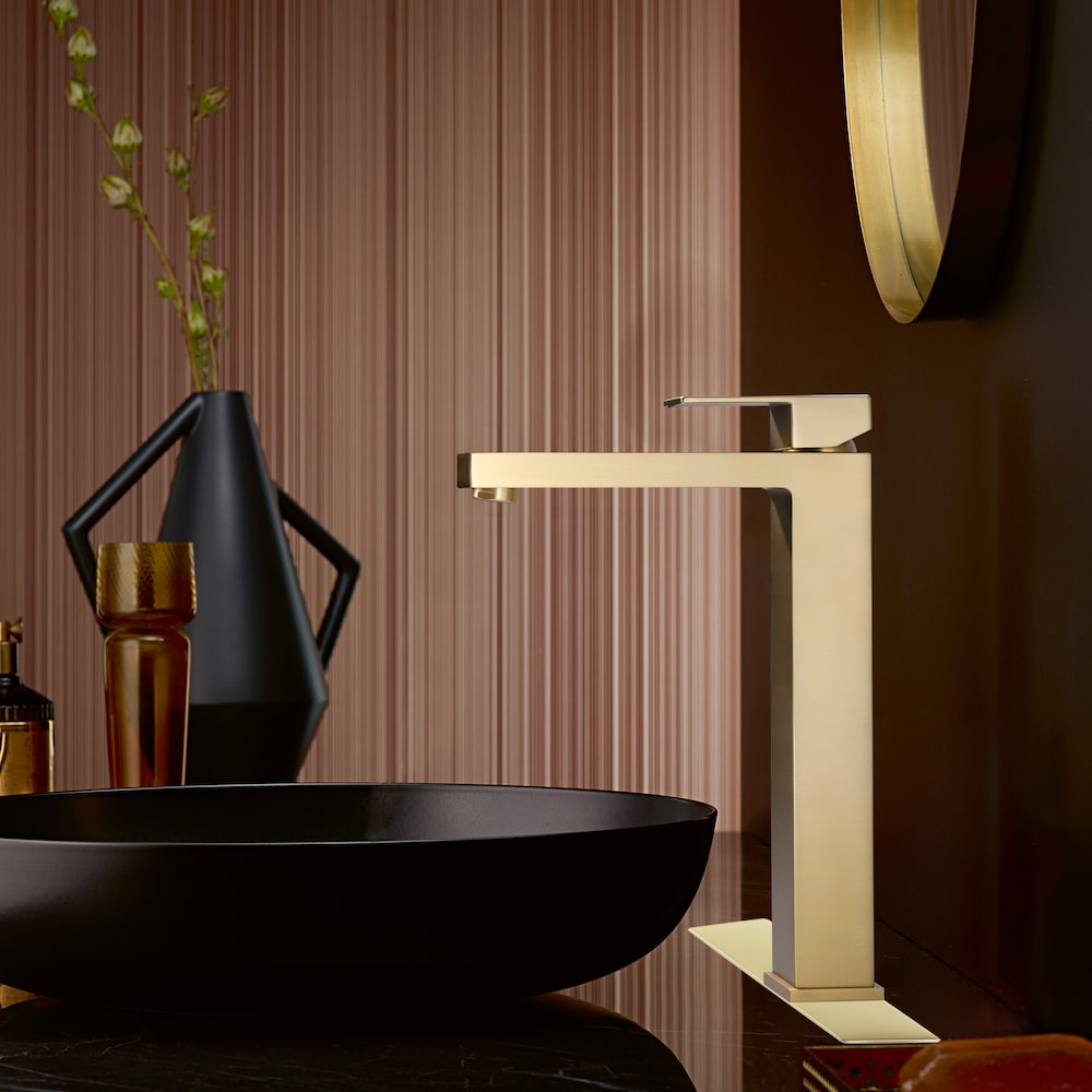 WBF16 Brushed Gold Single Hole Bathroom Sink Faucet with Single Handle and Deck Plate