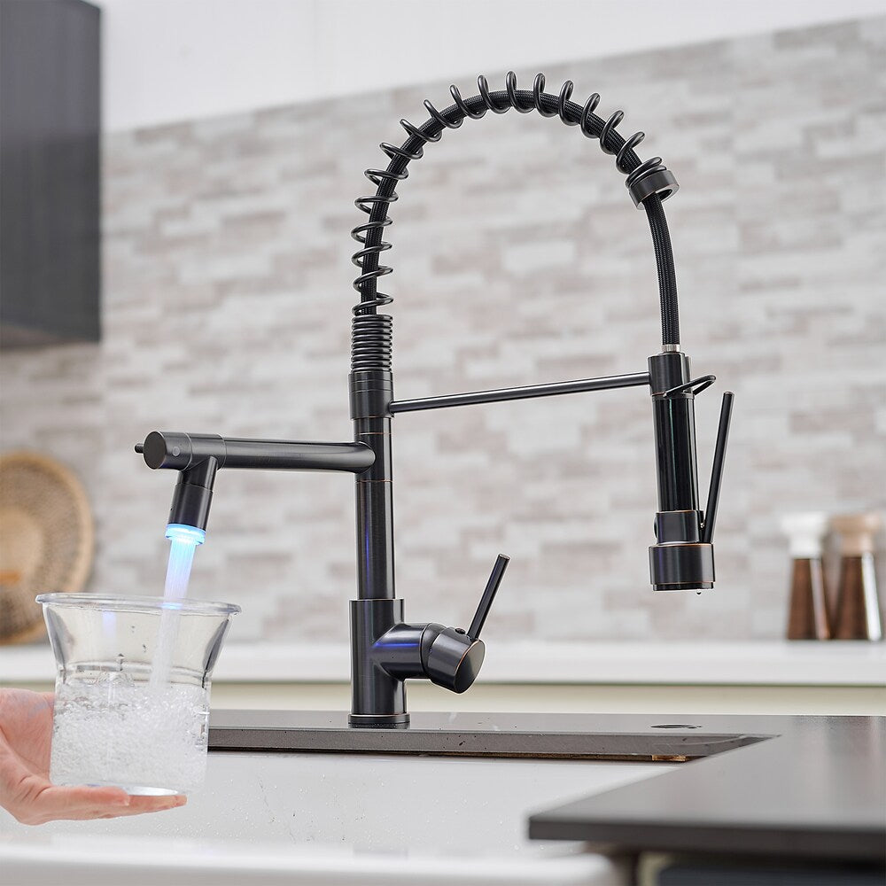 QZ5 Single-Handle Pull-Down Sprayer Kitchen Fauce in Oil Rubbed Bronze