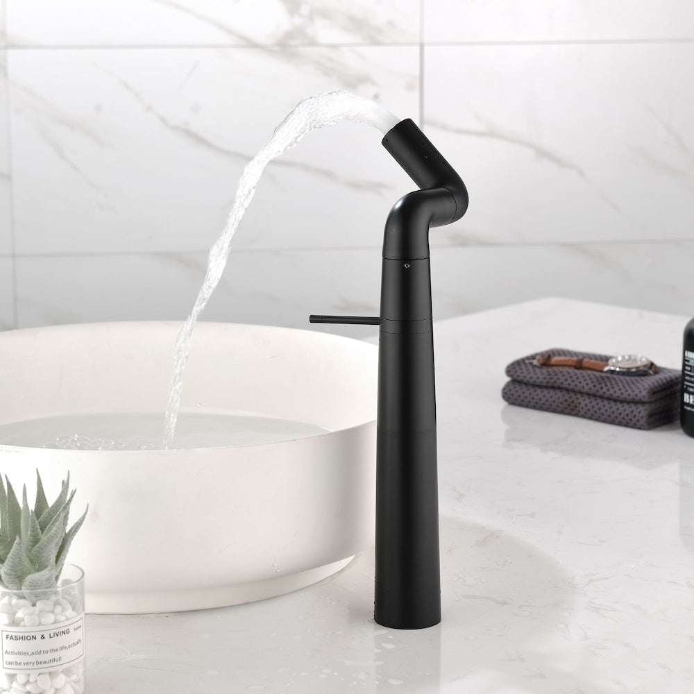 Leo Single Hole Bathroom Sink Faucet in Matte Black
