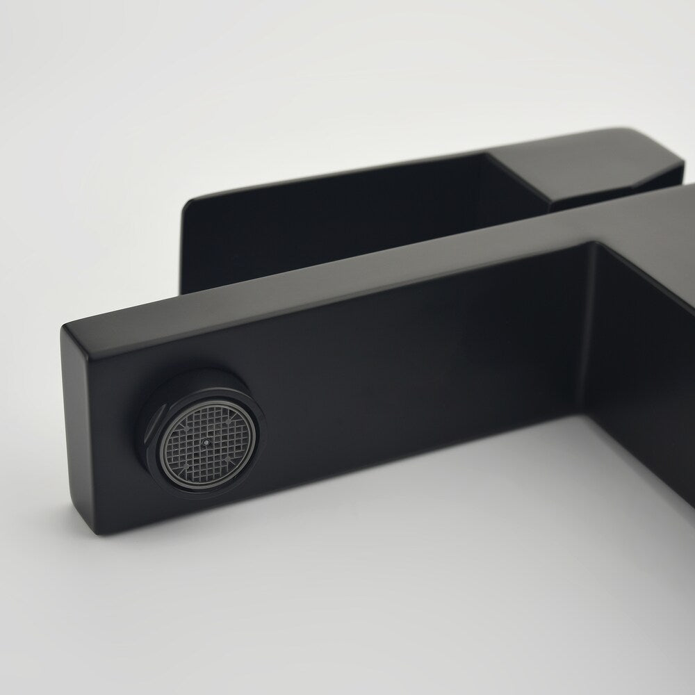 Libra Single Hole Bathroom Sink Faucet in Matte Black