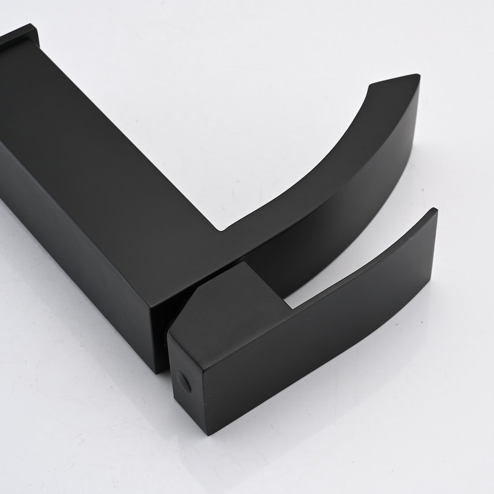 Capricorn Single Hole Bathroom Sink Faucet in Matte Black