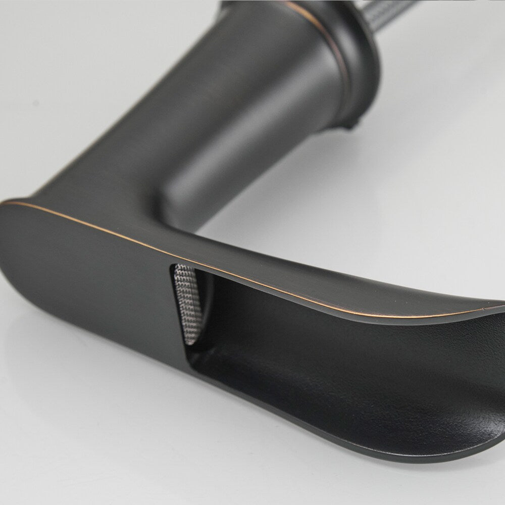 Classic Oil Rubbed Bronze 8 inches Widespread 2-Handle Bathroom Faucet with Pop-Up Drain