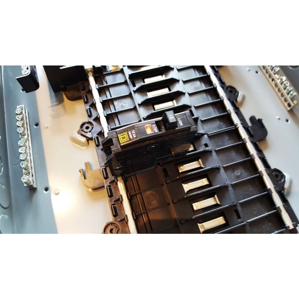 15 AMP 3/4 inch Single Pole 120V QO Plug-On Circuit Breaker