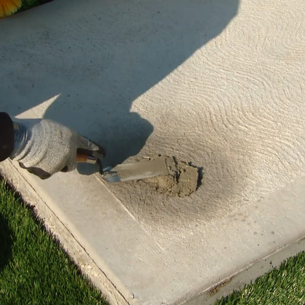 top'n bond, 20 Kg, Self-bonding Cement Mixture for Repairing Concrete Quickly and Easily