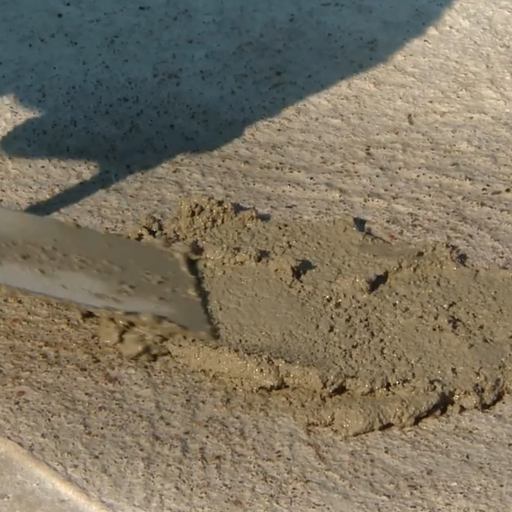 top'n bond, 20 Kg, Self-bonding Cement Mixture for Repairing Concrete Quickly and Easily